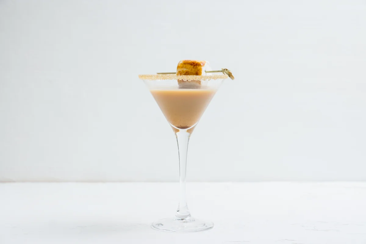 White s'mores martini