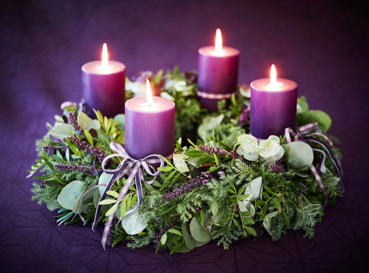 Christmas advent wreath with candles