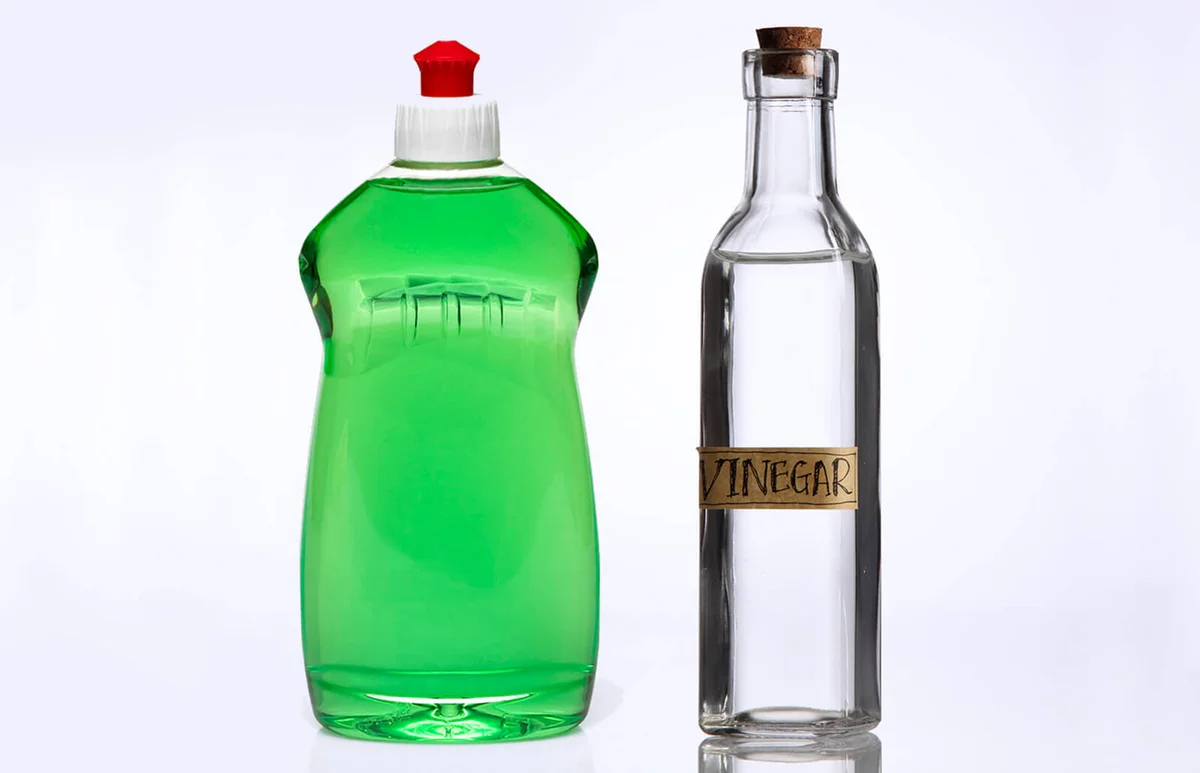Vinegar and Dish Soap Mixture