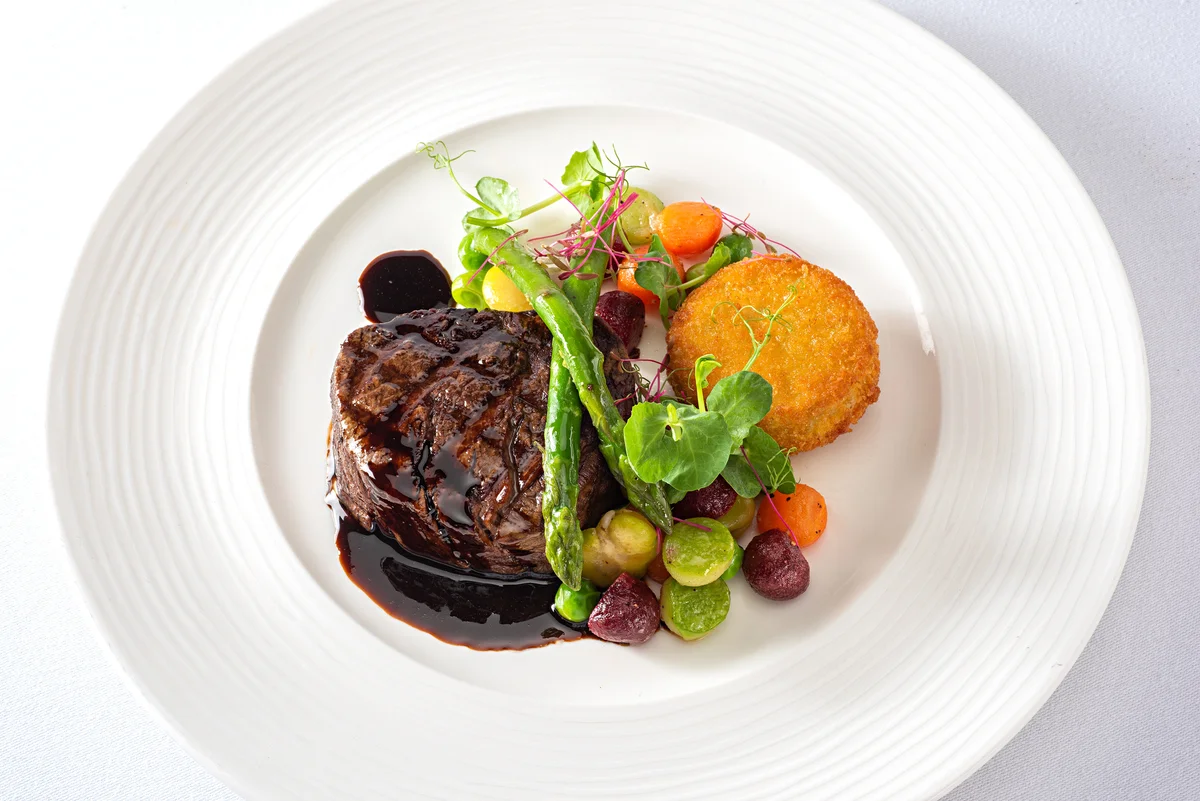 Steak with bordelaise sauce
