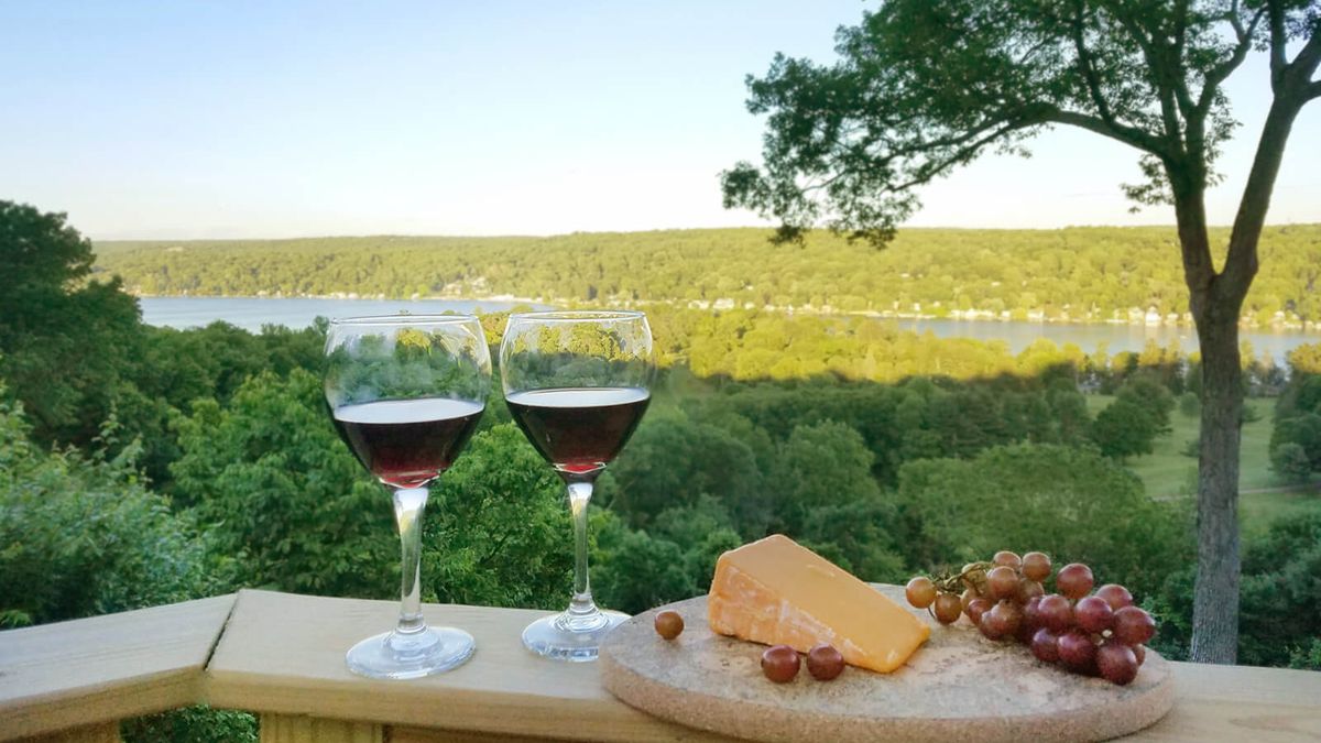 10 Best Finger Lakes Wineries Worth Visiting (With Map)