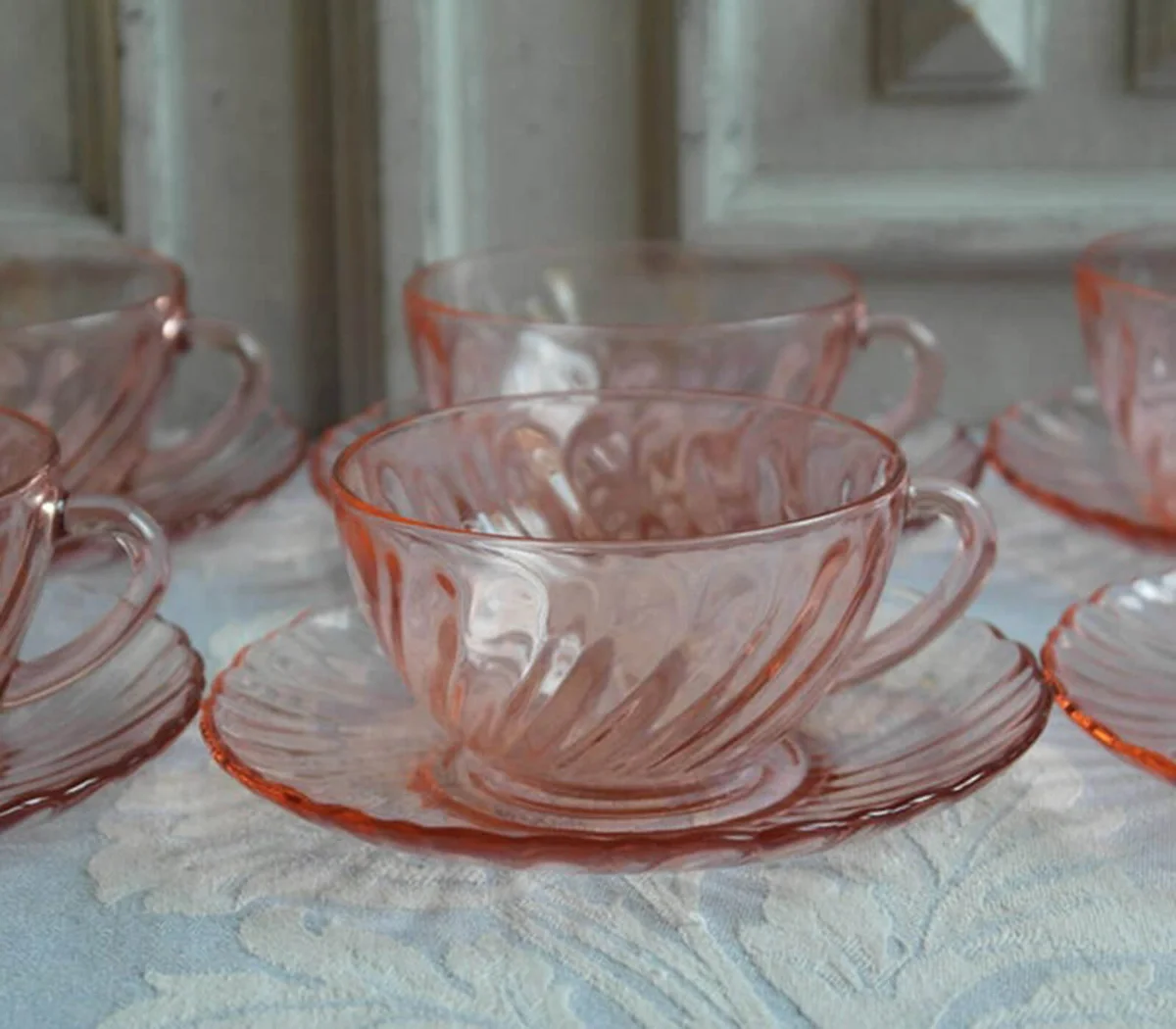 Vintage Arcoroc Pink glassware 6 France "Rosaline" pink glass tea cups and saucers set teacups retro swirl Arcoroc Luminarc 1960's salmon