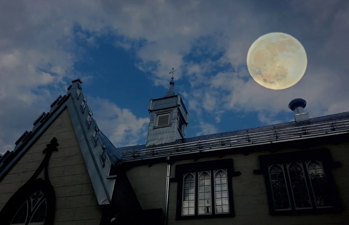 The full moon over D'Auteuil Street in Old-Town, Québec, Canada