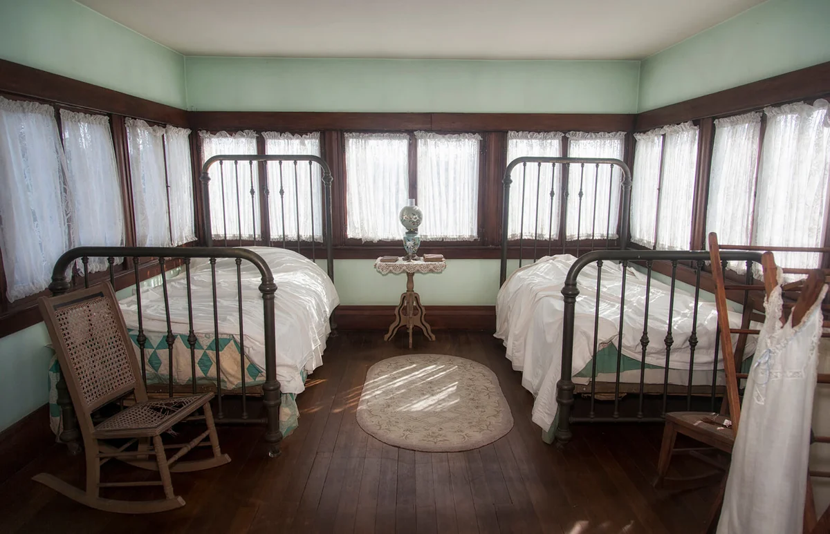 Old-fashioned Nursery in Circa 1898 Newland House