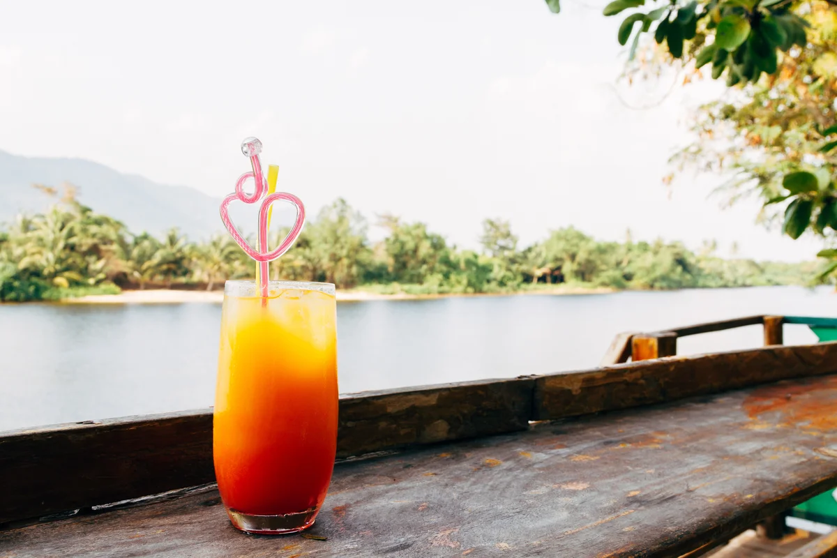 Tequila sunrise cocktail