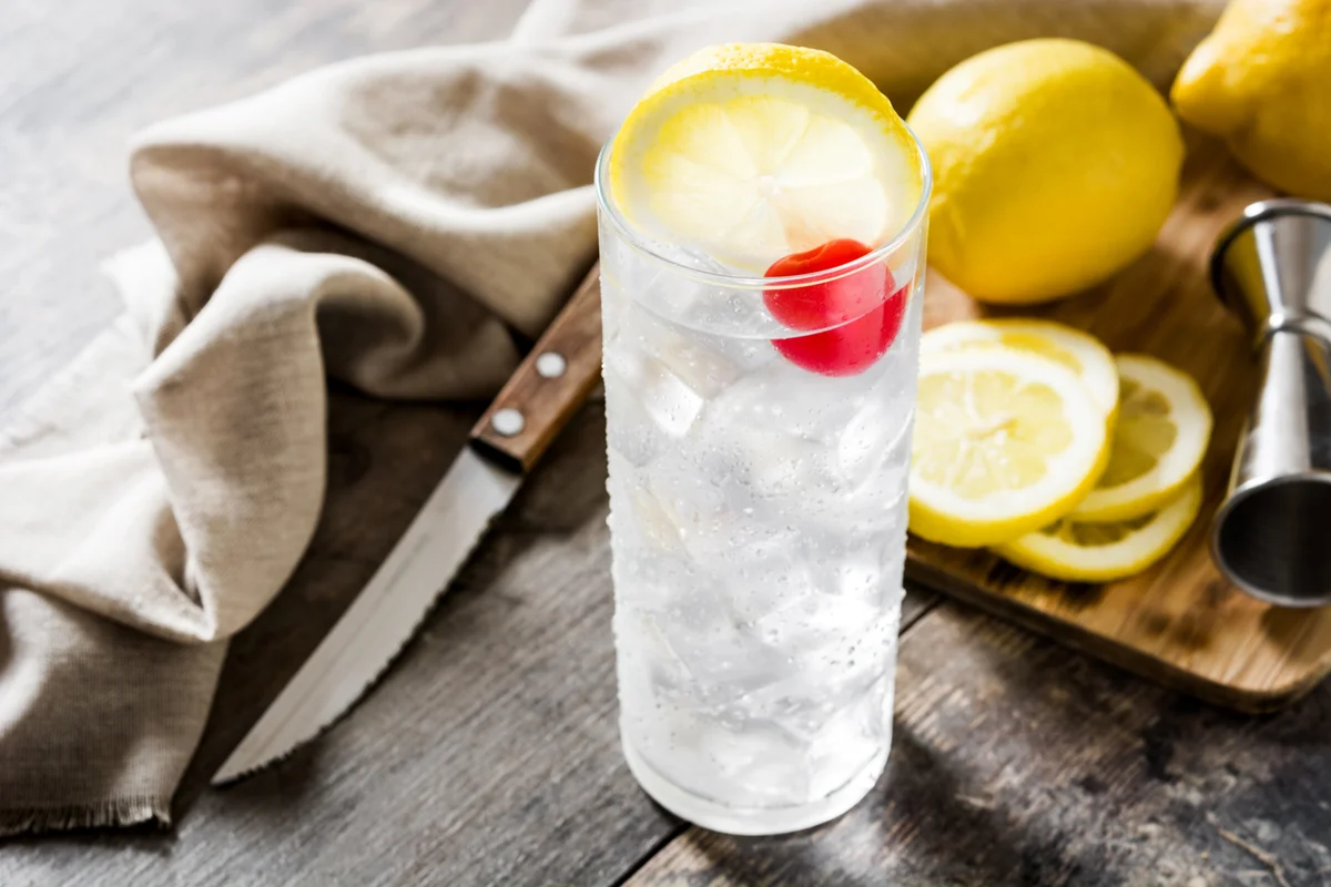 Tom Collins cocktail