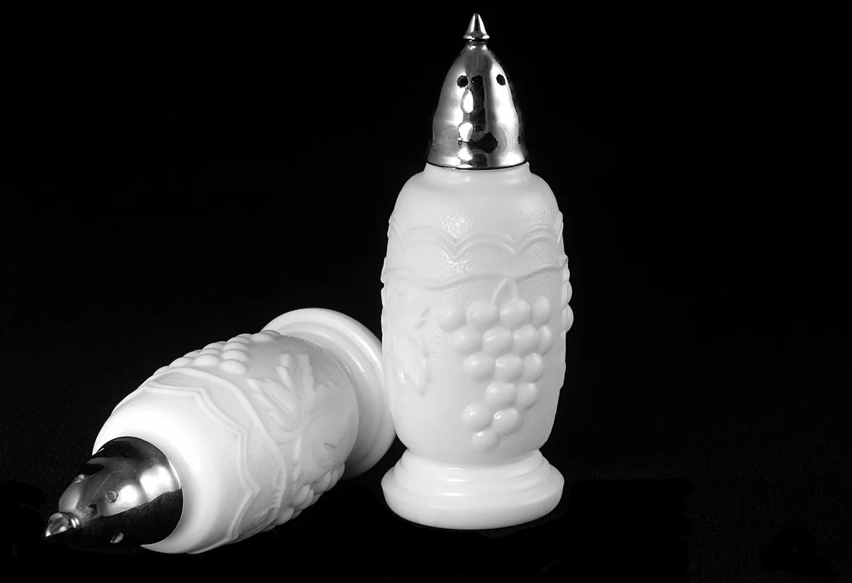 Milkglass salt & pepper shakers. Collectible. Grape motif.
