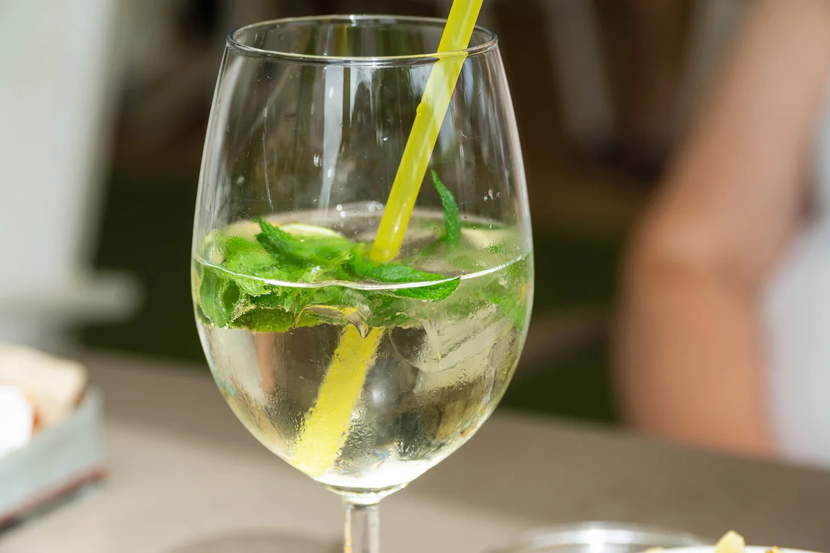 Hugo cocktail