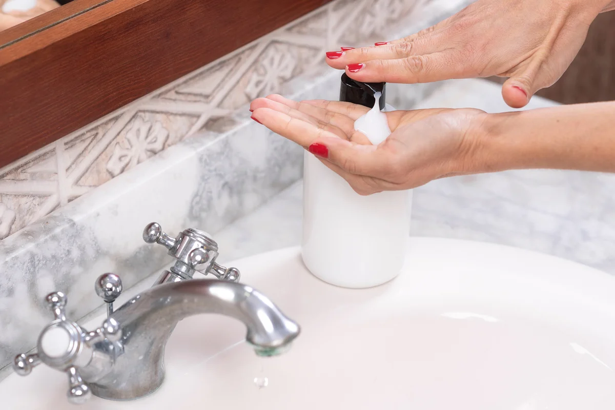 Applying soap to the hands