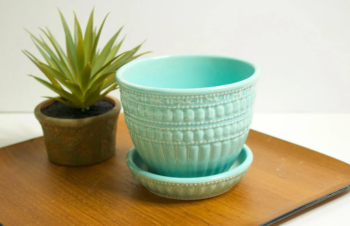 Aqua McCoy Pottery Planter- Beaded Pattern