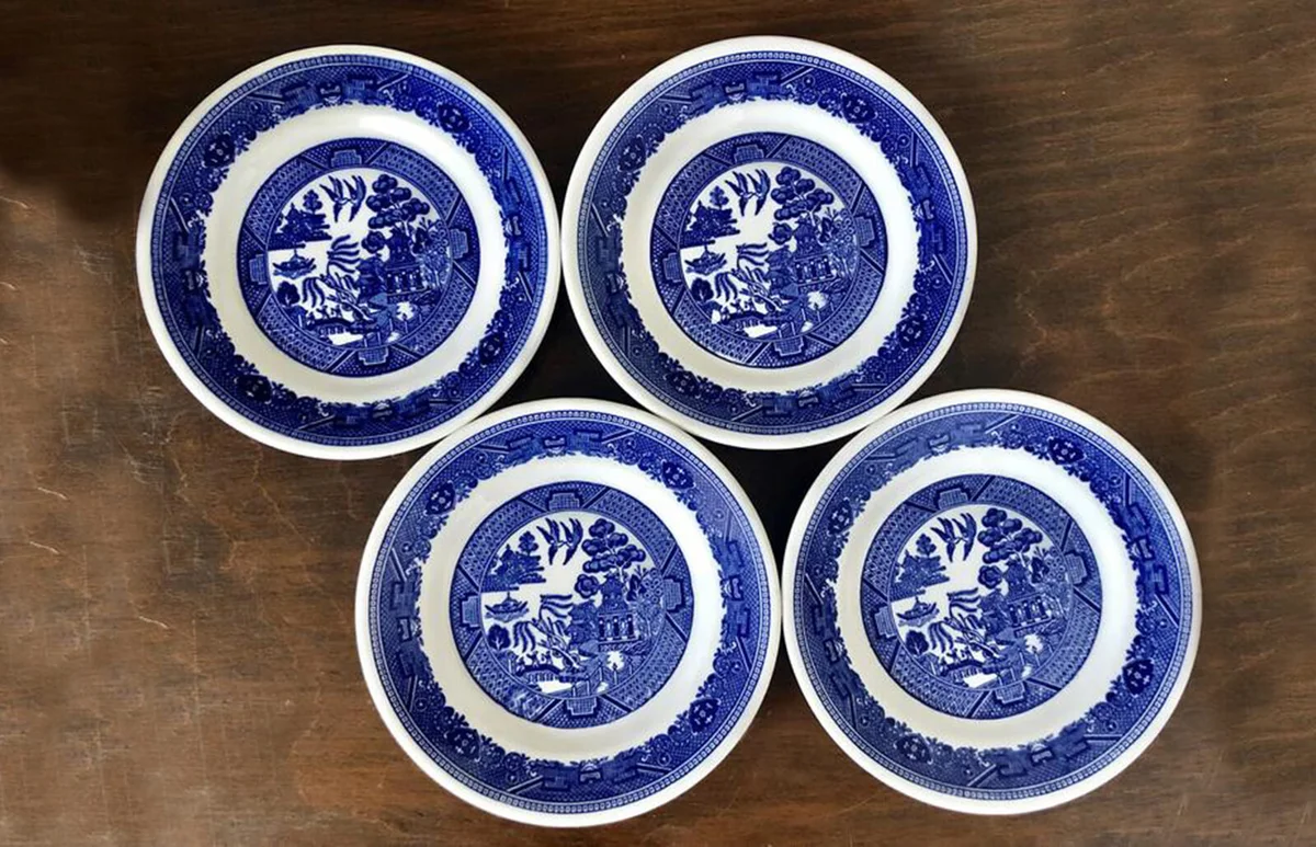Lot of 4 Vintage Buffalo China Blue Willow Ware Heavy Restaurant Salad Dessert Bread Plates 7"