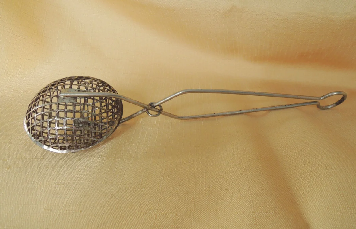 Soap Saver, Tea Bag Infuser, Boiled Egg Sieve, Very good condition, Vintage