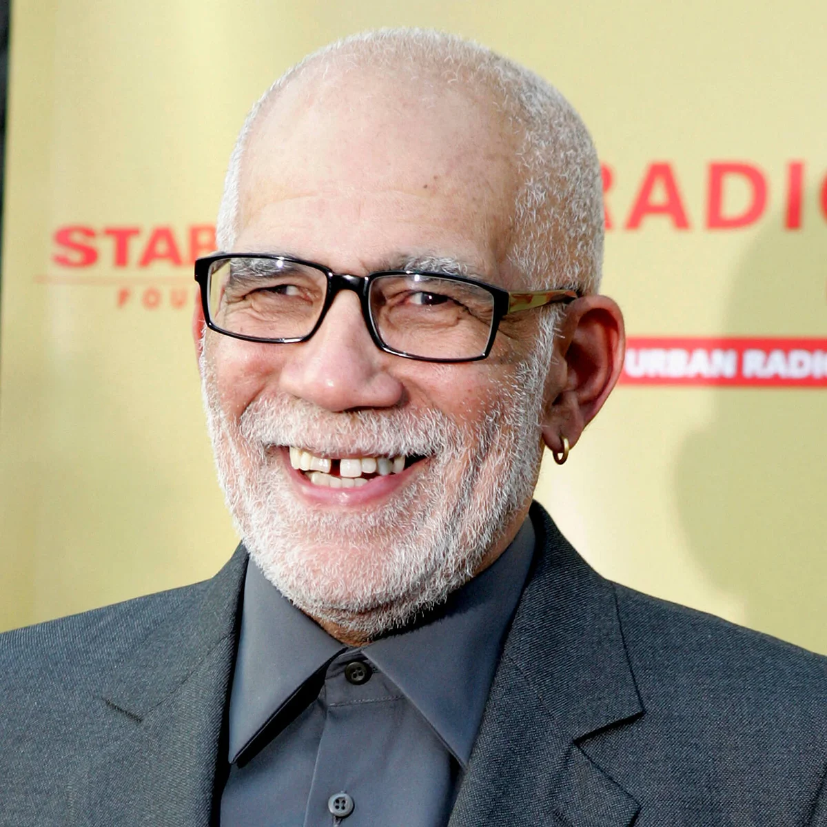 CBS News Correspondent Ed Bradley attends the Apollo Theater 2005 Spring Benefit "The Magic Lives On" | Getty Editorial Use