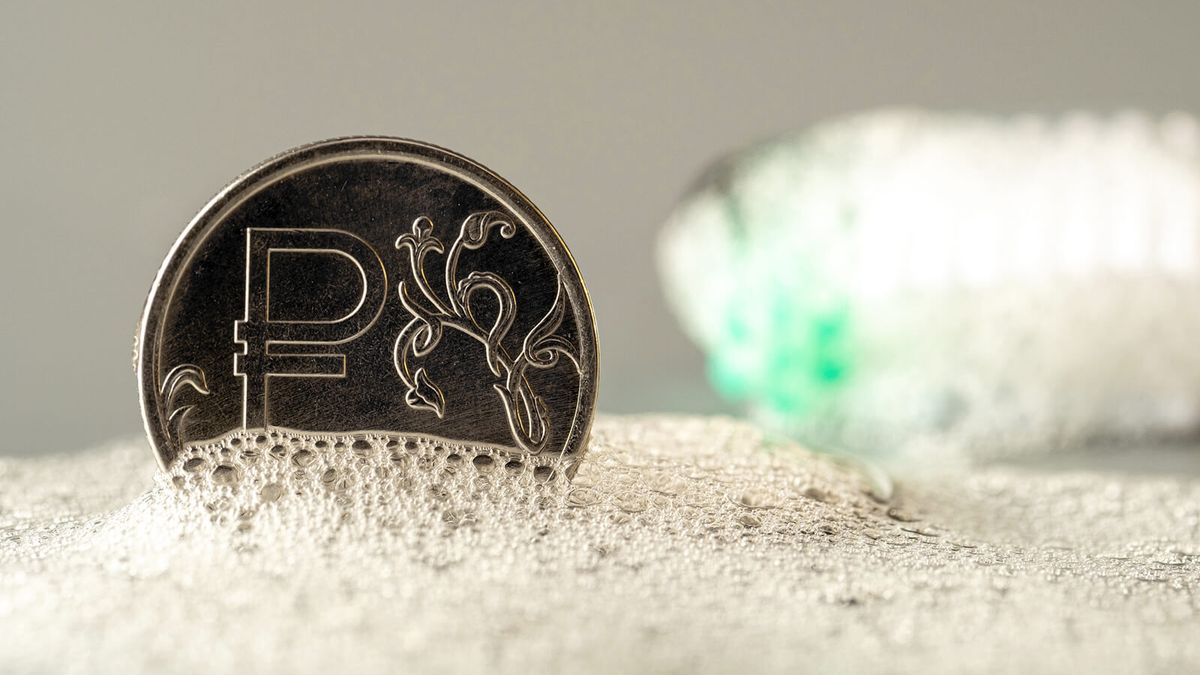 How to Clean Coins Safely with Everyday Household Items