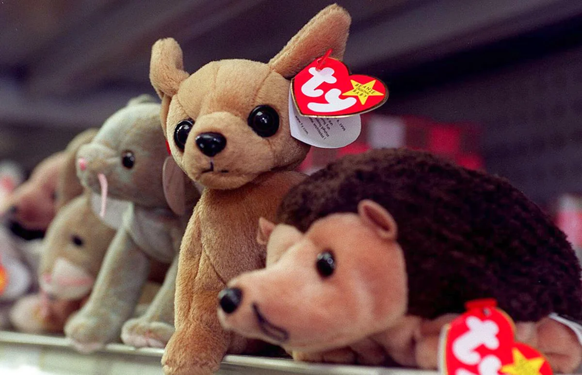 Beanie Babies sit on the shelf of a variety store waiting for a new owner 01 September 1999 in Washington DC | Getty Editorial Use