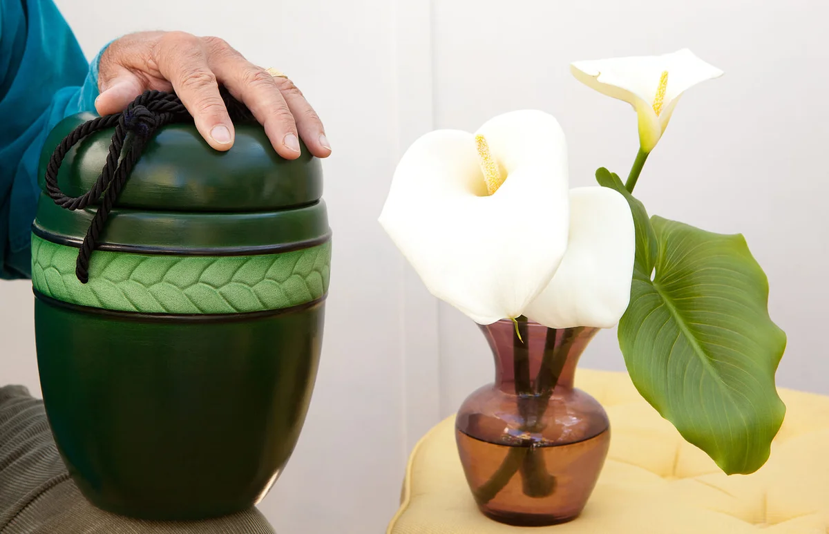 Cremation box and flowers