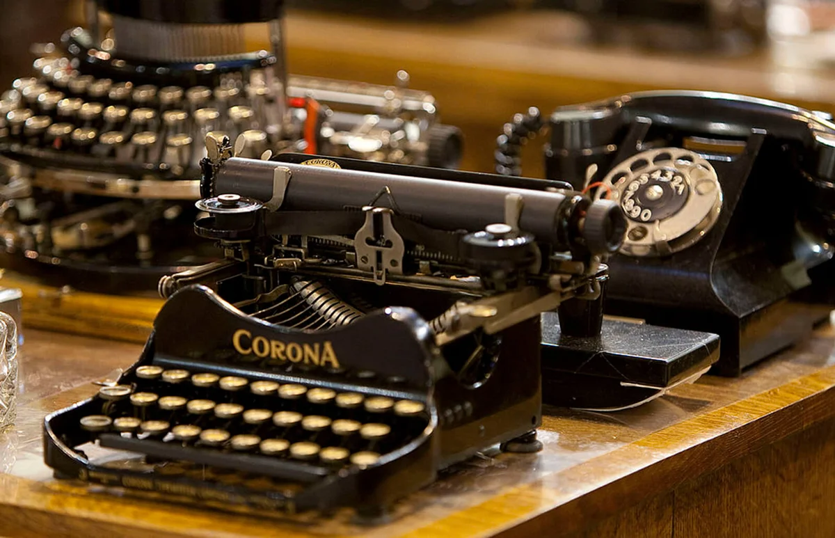 Vintage typewriters and telephones are exhibited at the 20th Almoneda, the Antiques and Art Galleries Fair | Getty Editorial Use