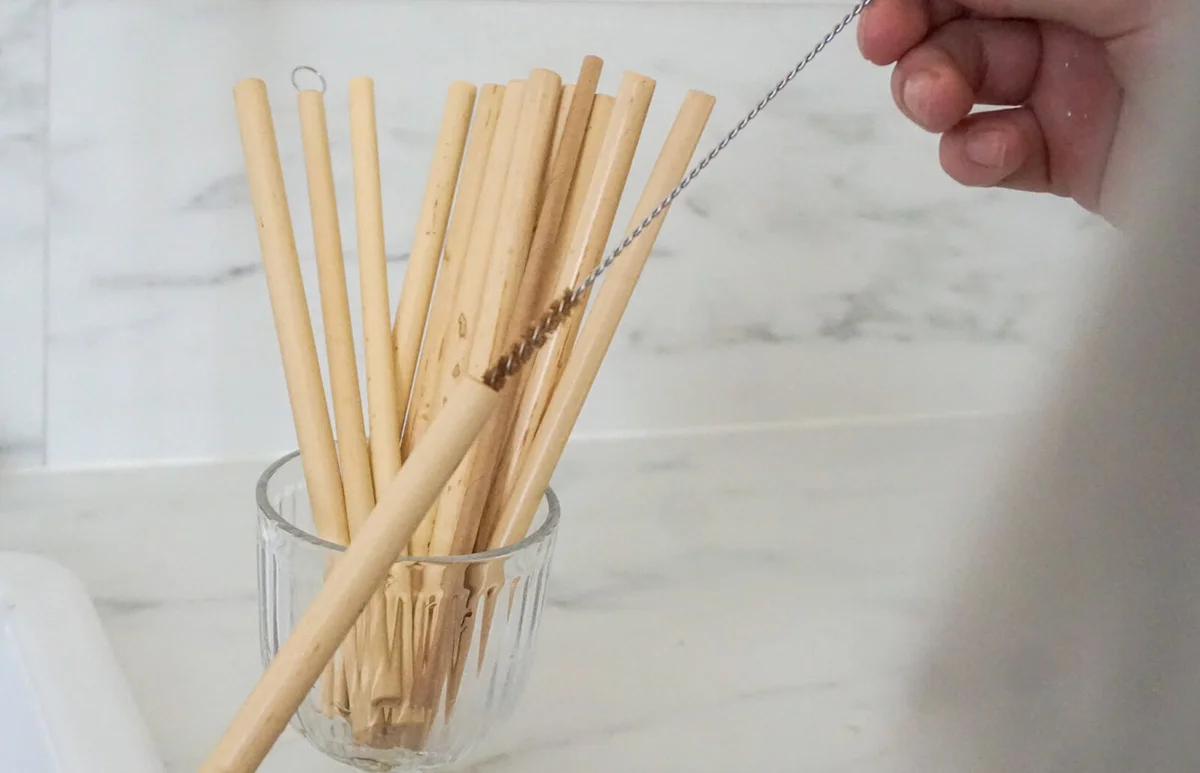 Washing of bamboo straw