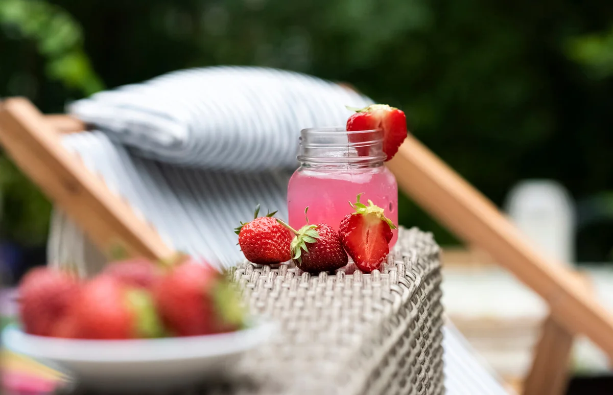 Strawberries and pink limonade