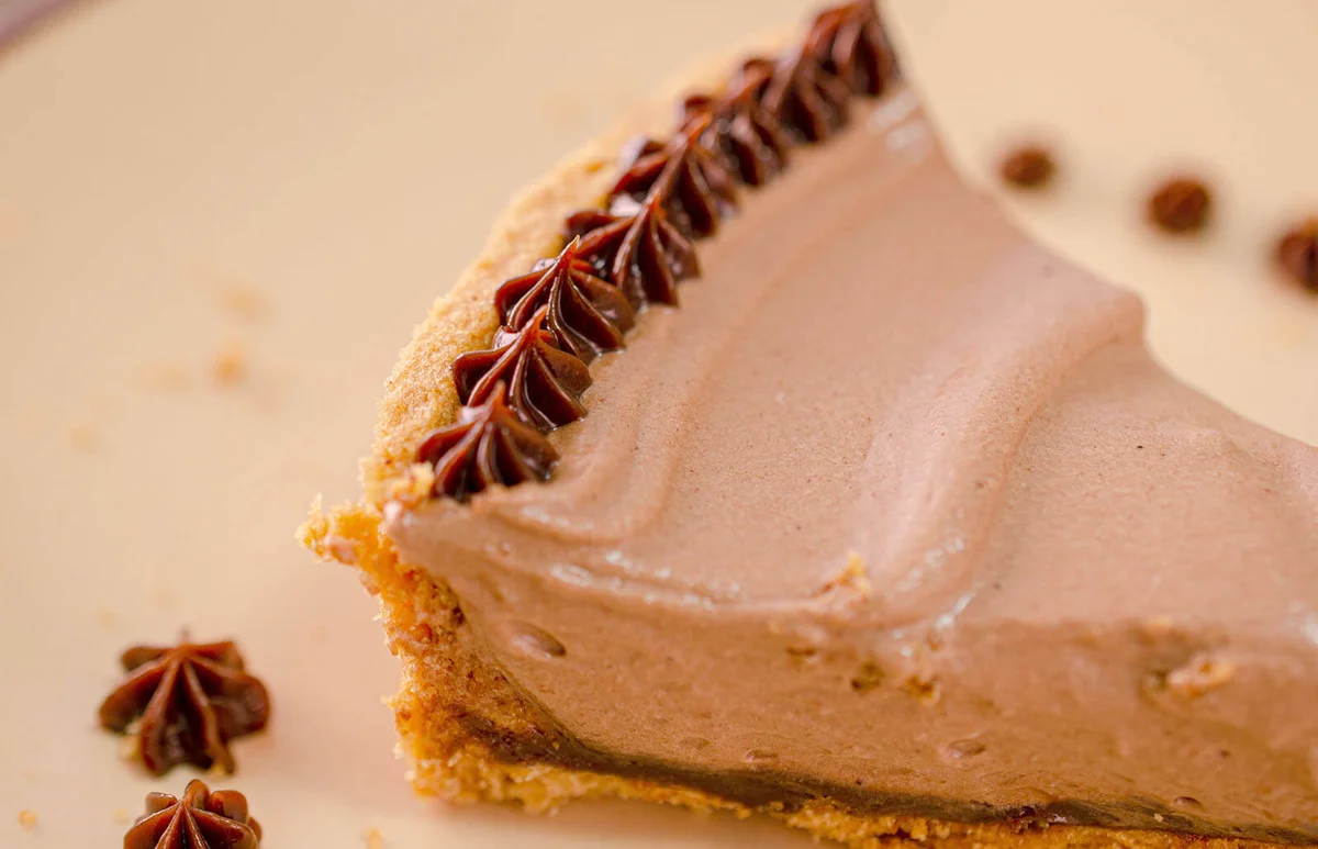 Chocolate mousse cake