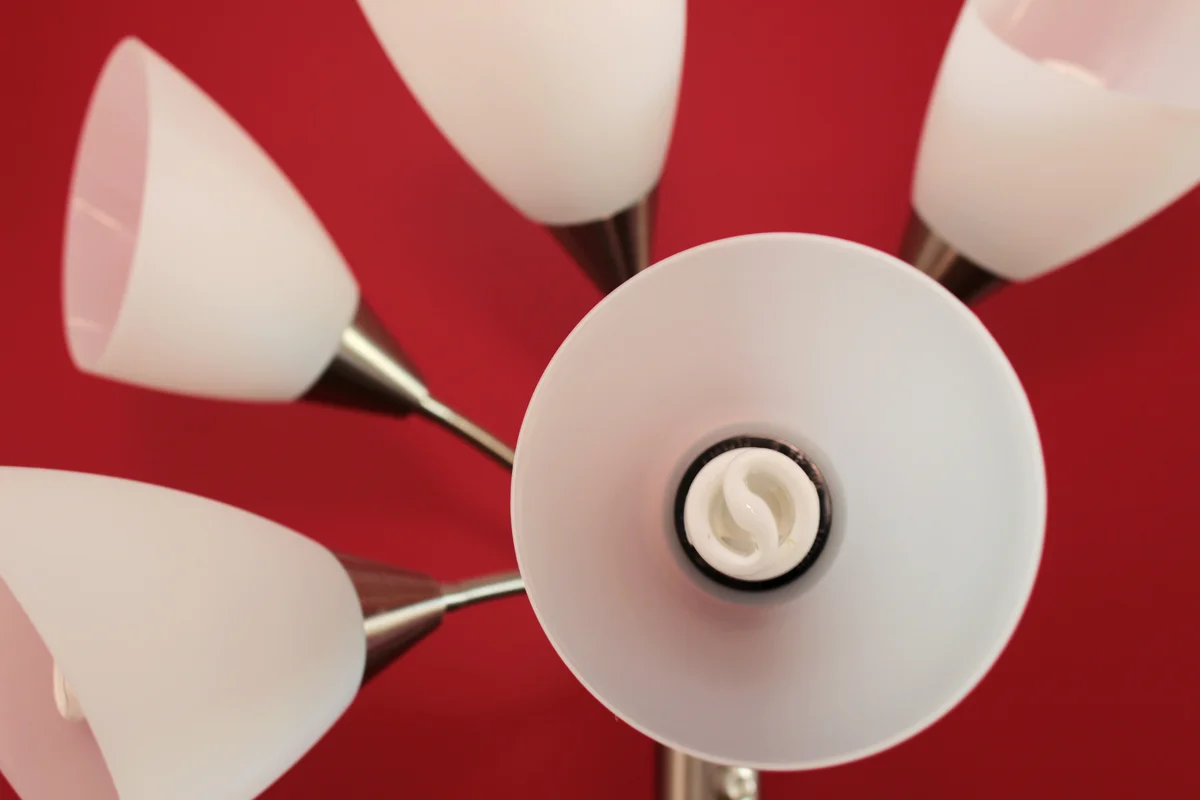 cleaning plastic lamp shade