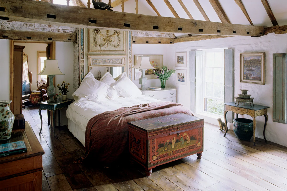 Coaching inn and stable conversion