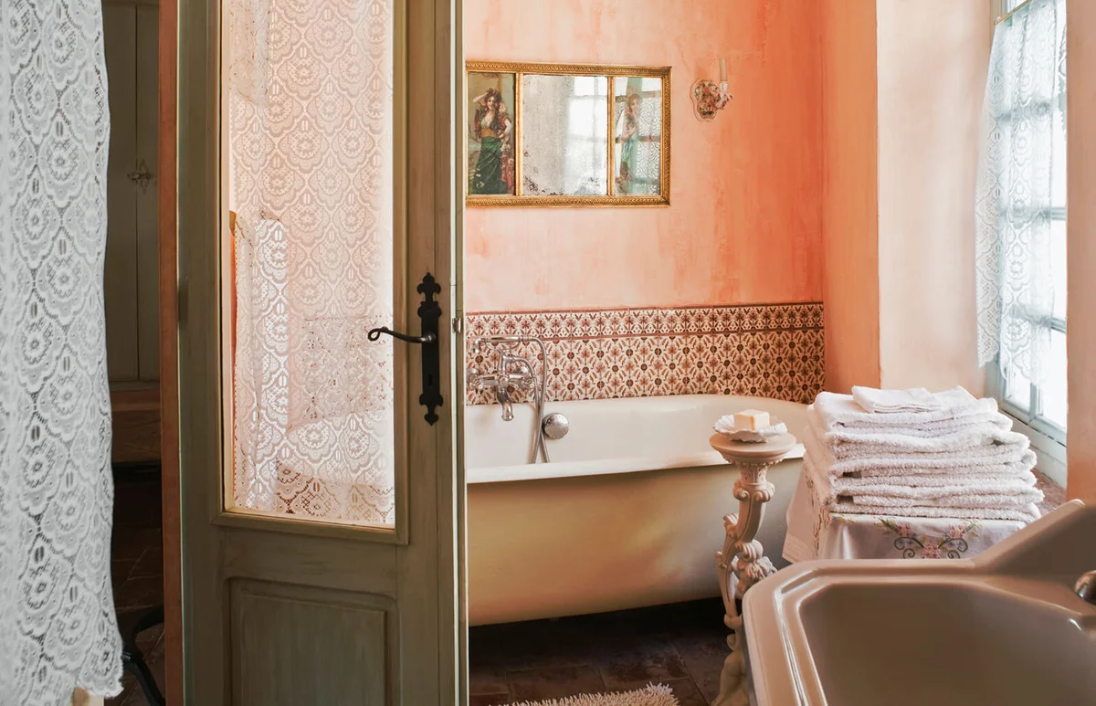 Romantic bathroom