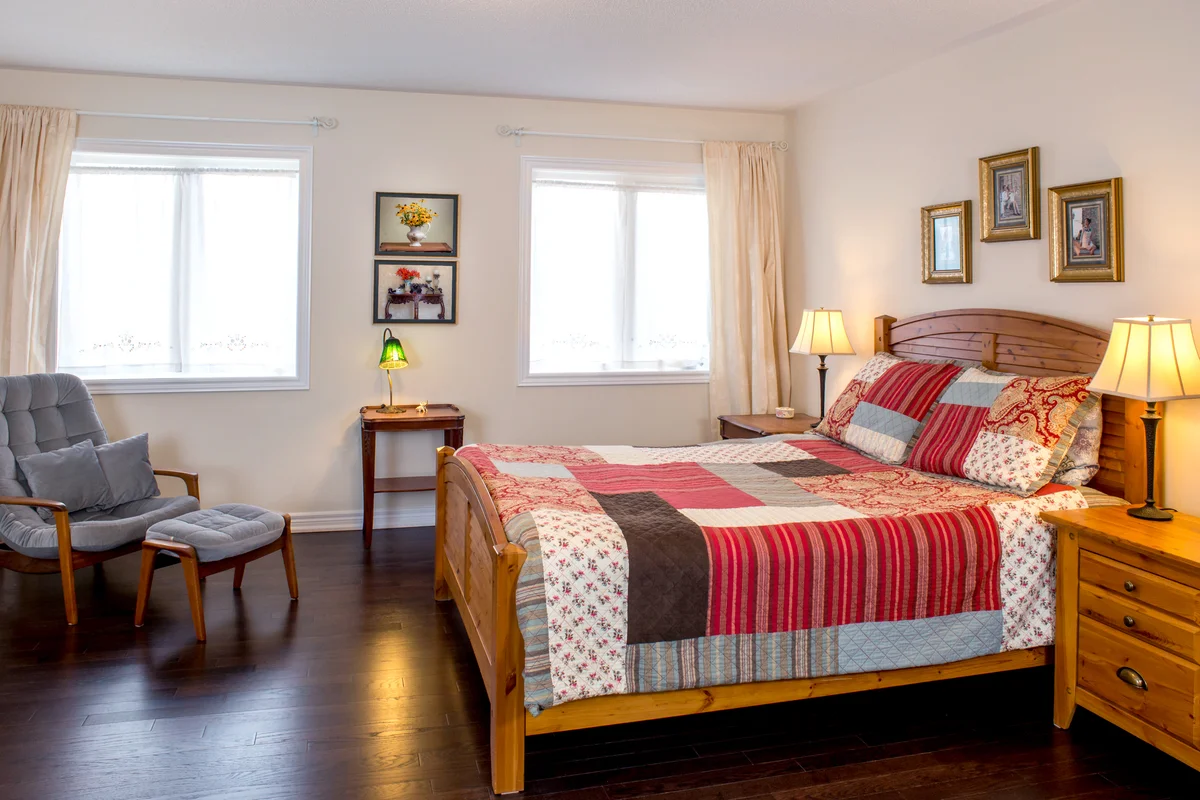 Retro style new bedroom with vintage quilt
