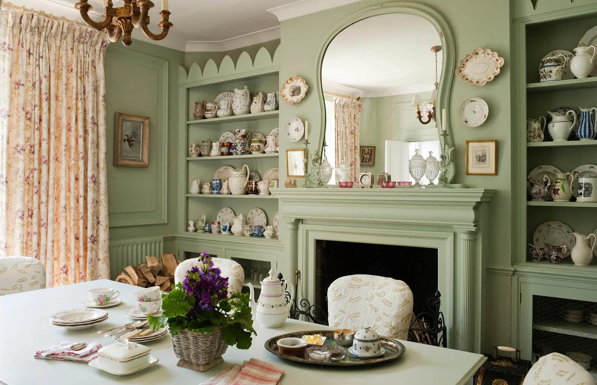 Country house dining room with pottert collection