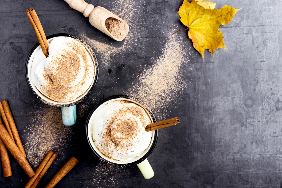 Warm Cinnamon Roll Cocktail
