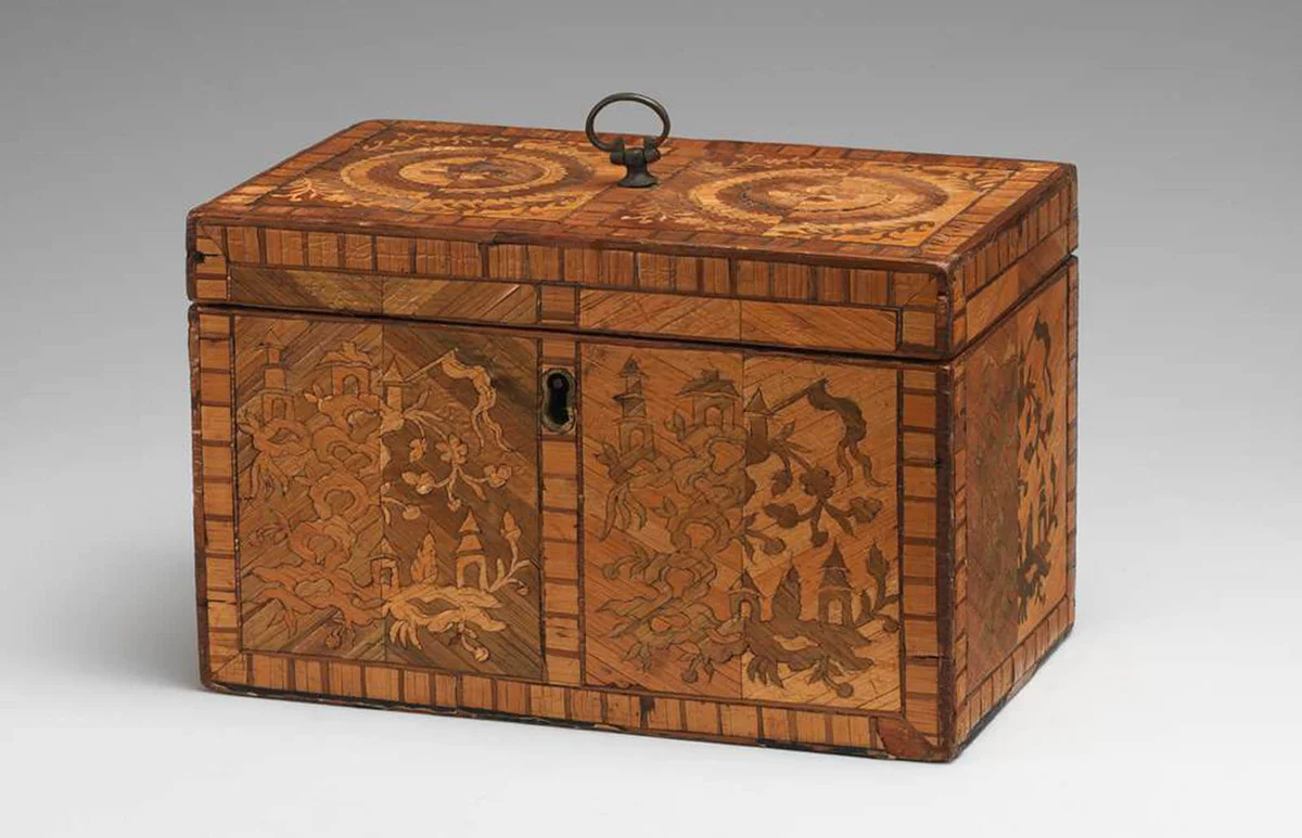 Tea caddy