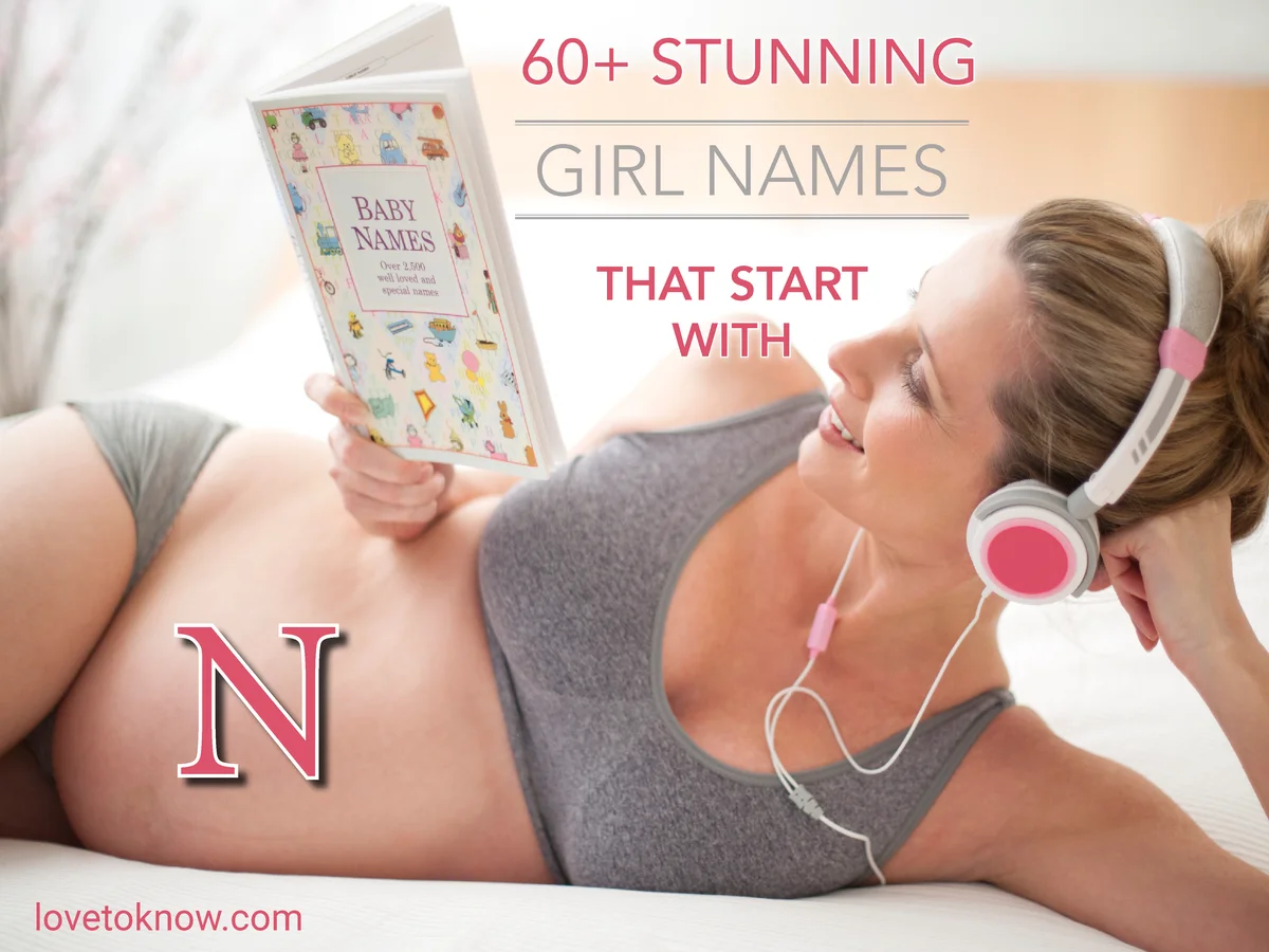Pregnant woman choosing baby names
