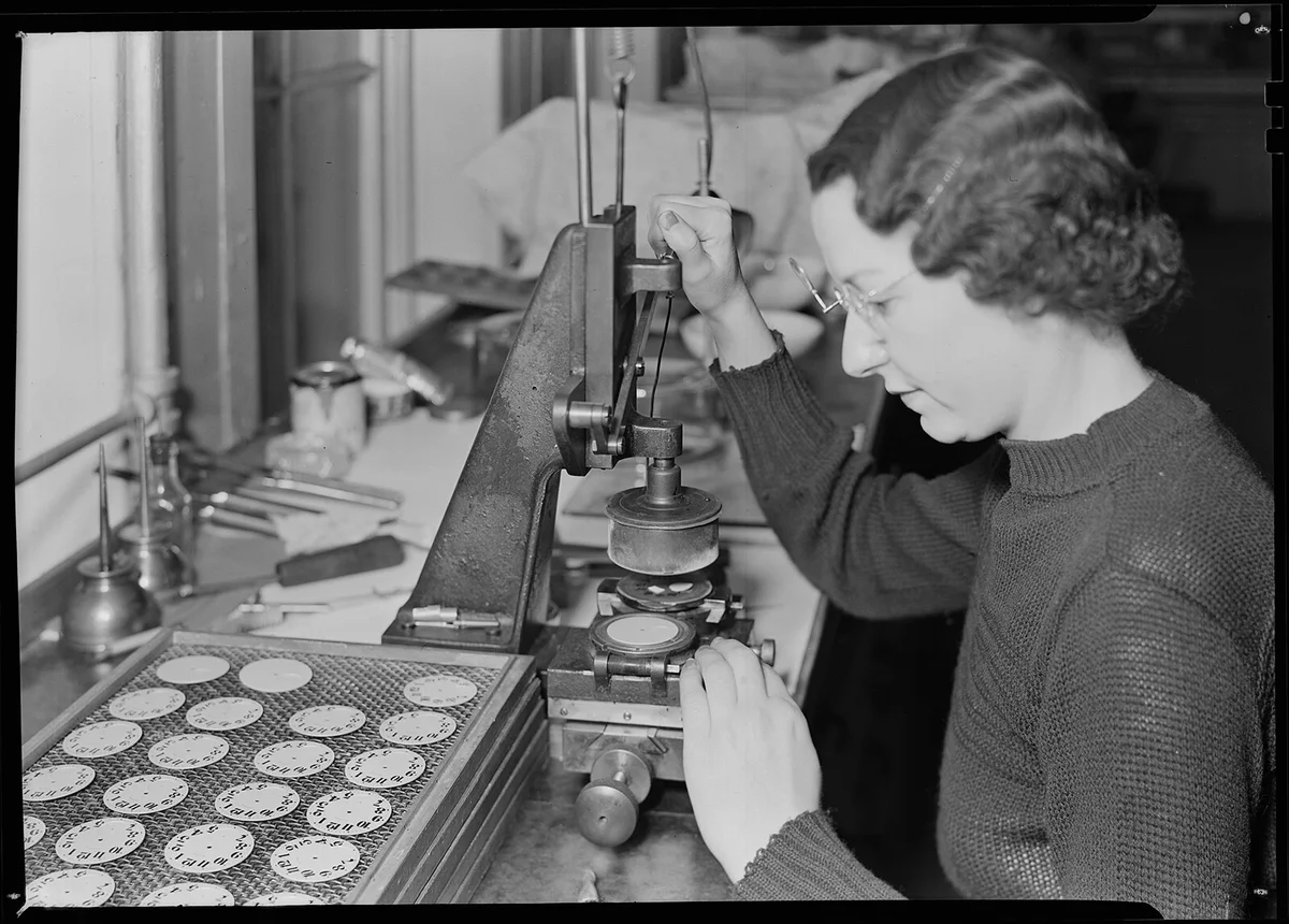 Lancaster, Pennsylvania - Hamilton Watches. Operation - transferring by this operation, numbers transferred onto the dial by means of a rubber stamp machine - semi-skilled