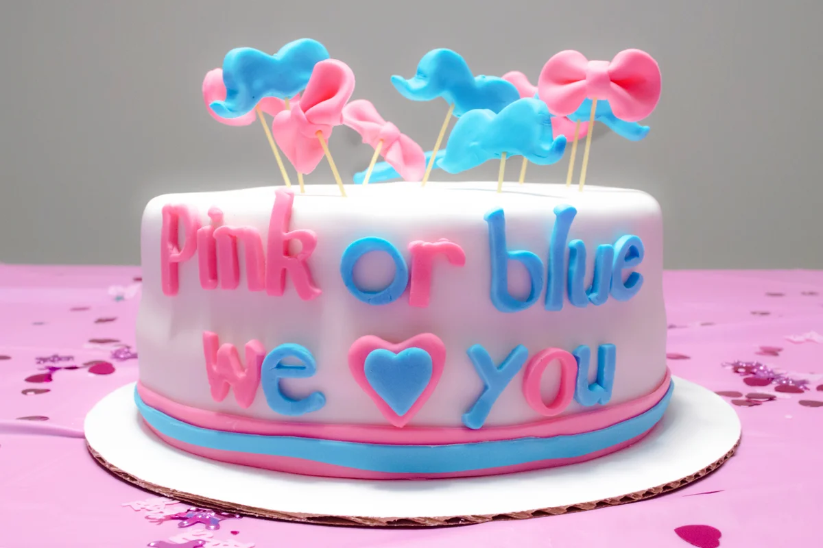 Baby gender reveal cake...boy or girl?