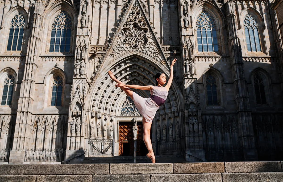young ballet dancer in front of Barcelona Cathedral
