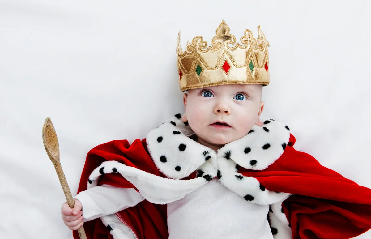 Baby wearing king outfit