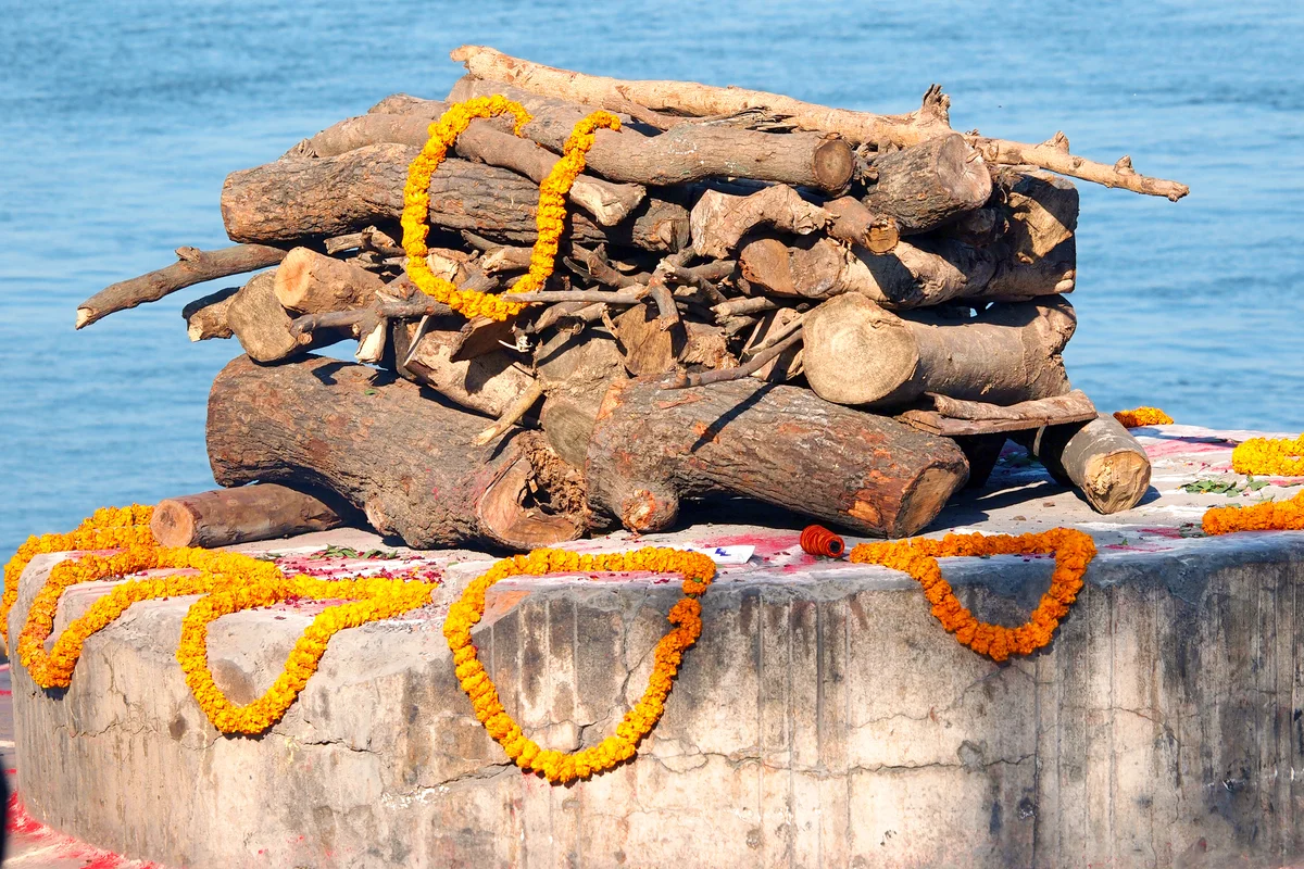 Sandalwood and flowers for cremation ceremony