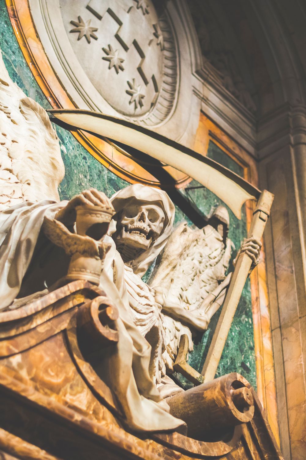 Azrael, Angel of Death: Origins Across Different Beliefs