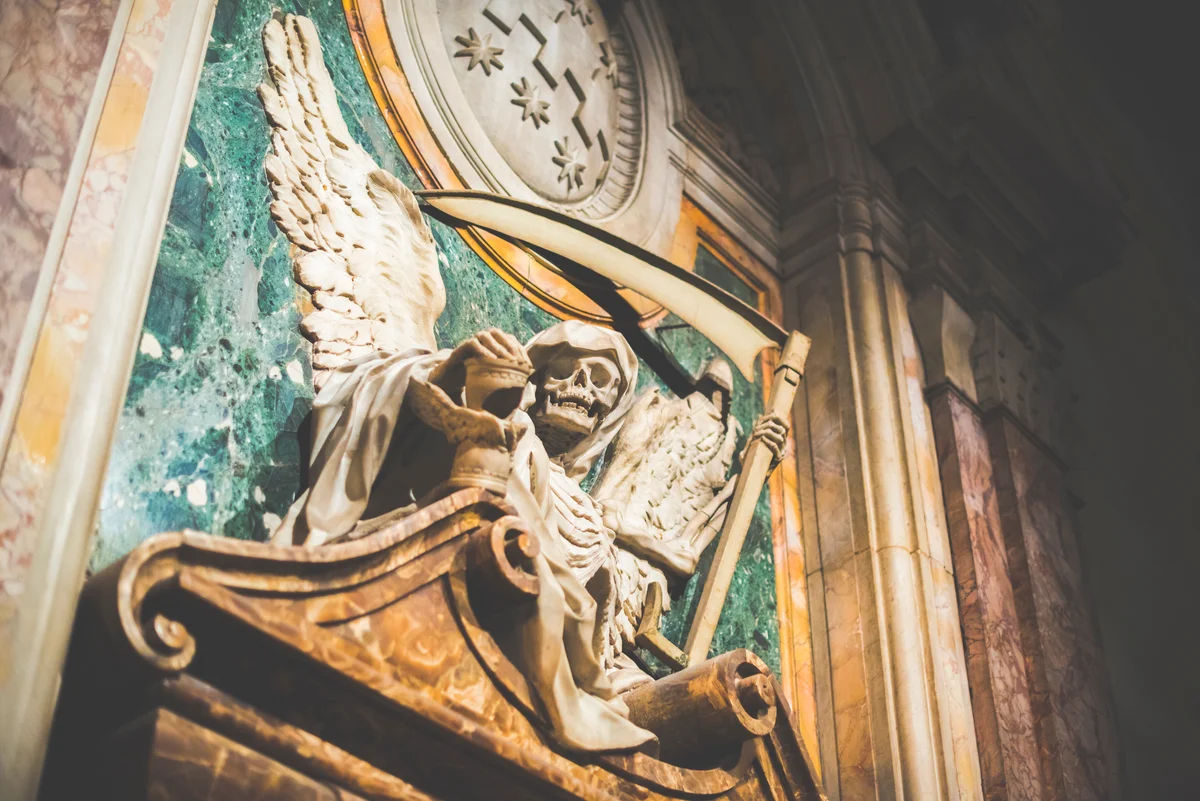 Angel of death skull sculpture
