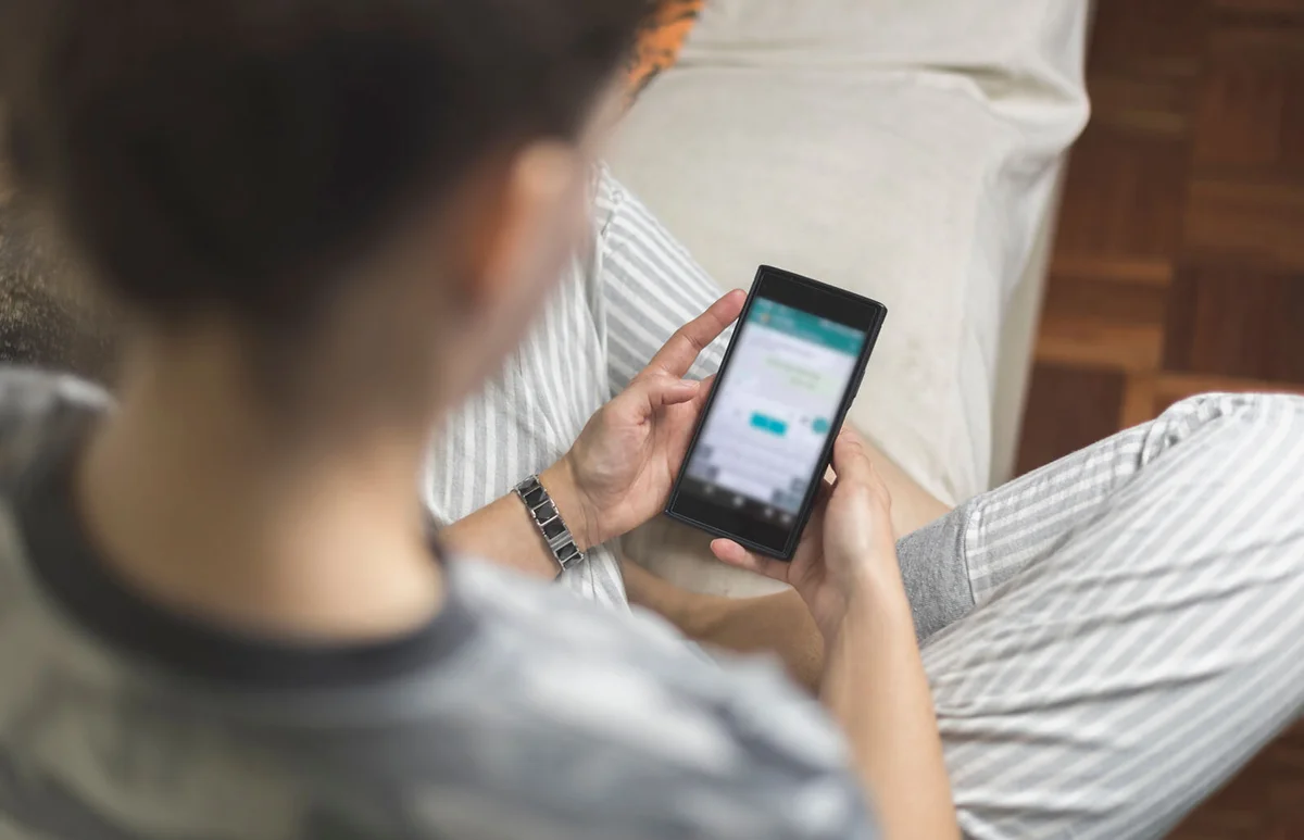 Woman with smart phone