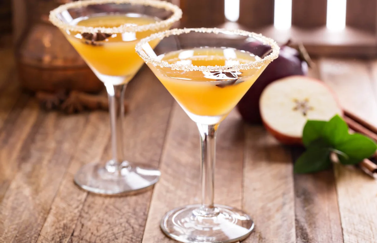 Spiced Apple Butter Rumpletini