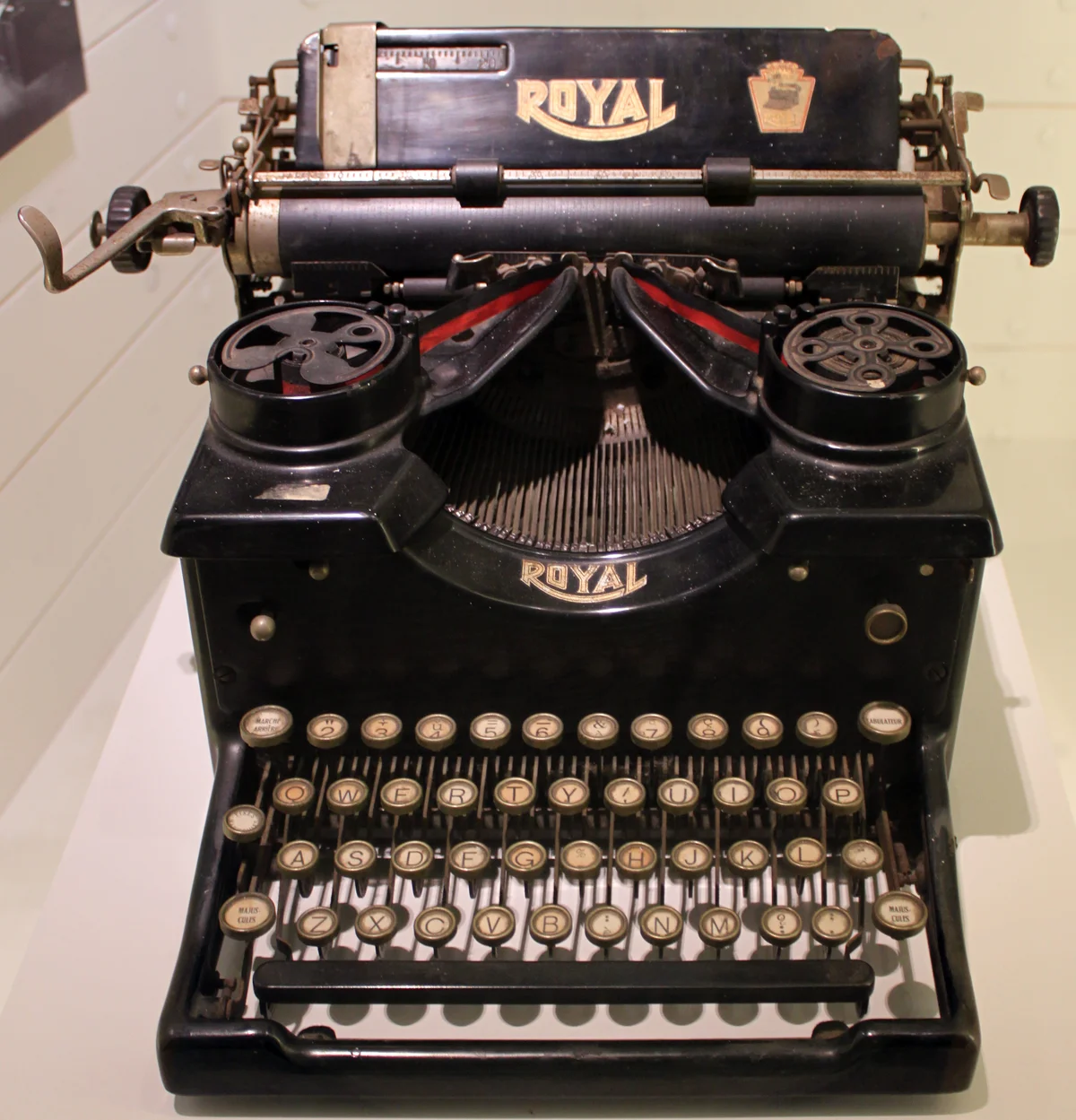 1900 Royal Typewriter Model 10