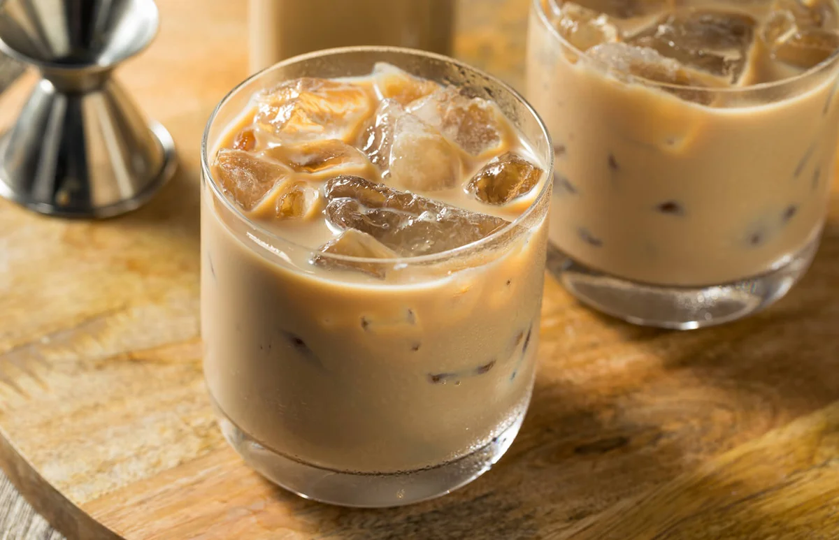 Sweet Boozy Irish Cream Mudslide Cocktail