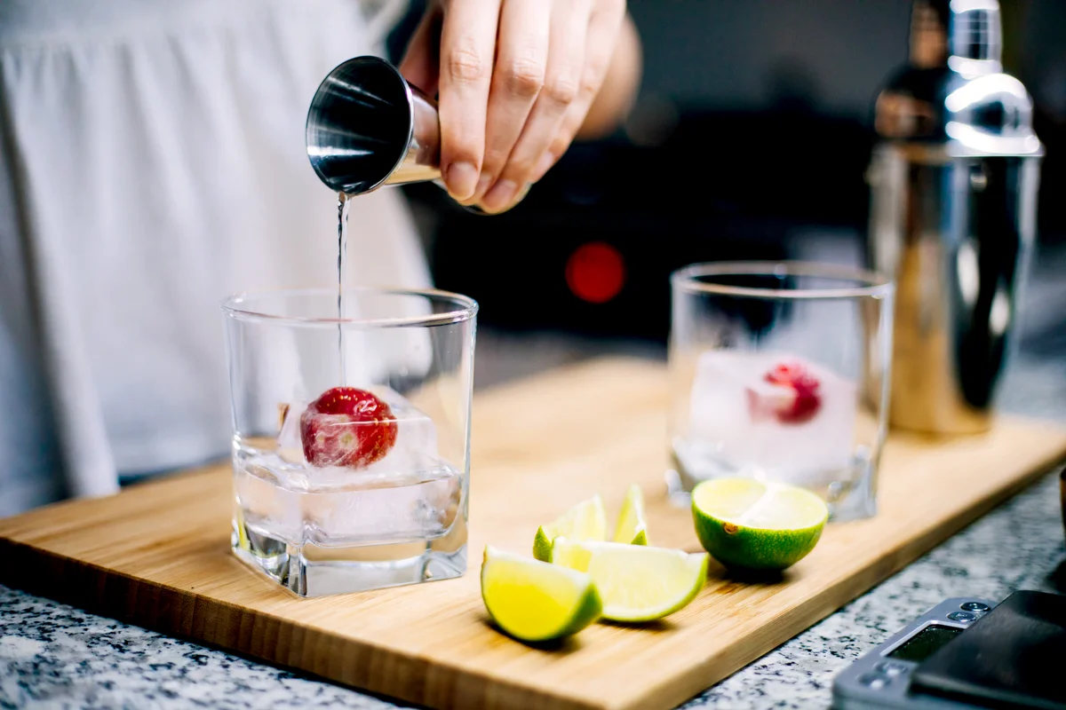 Making homemade gin and tonic