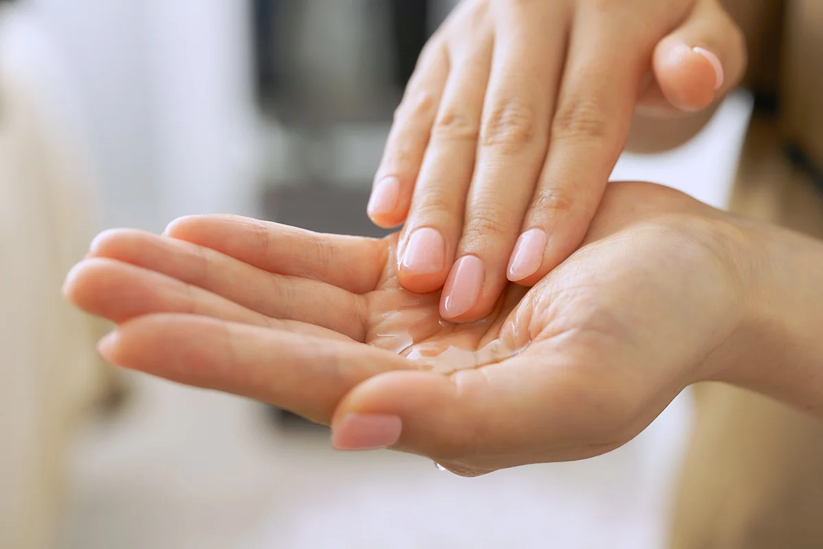 How to get bleach smell off hands