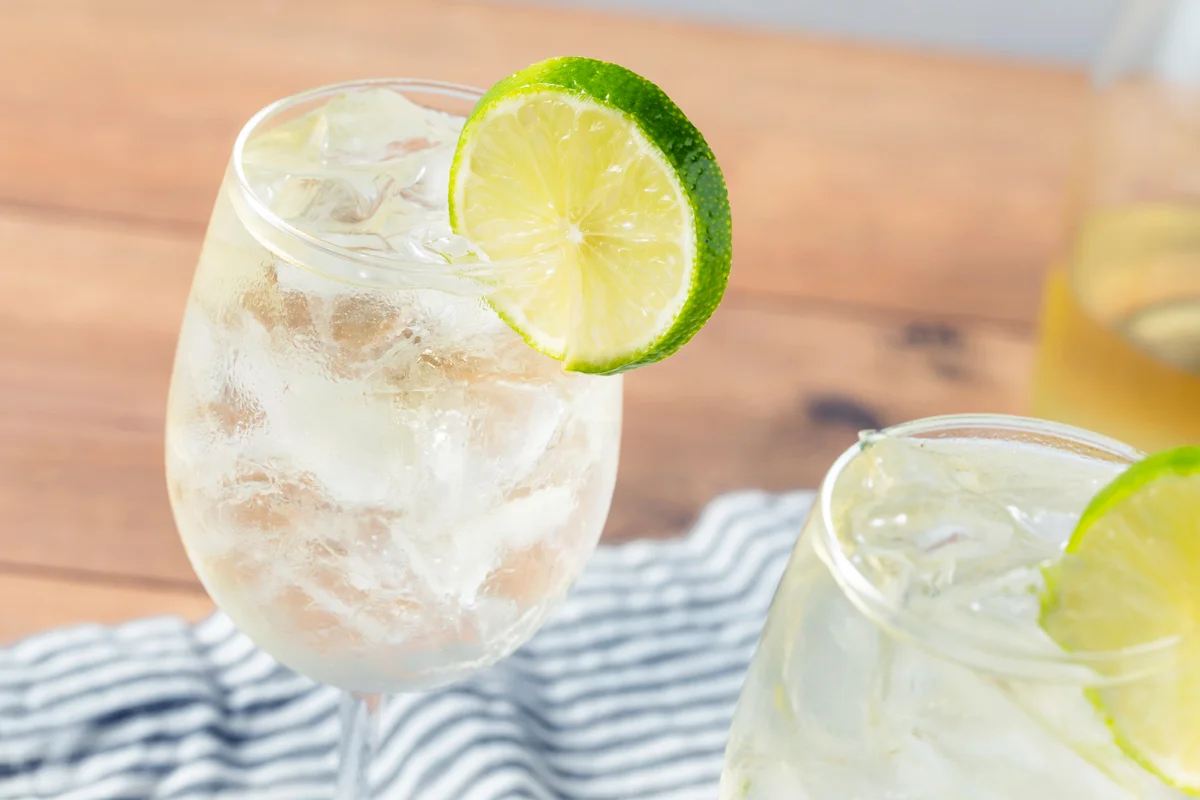 Pineapple Spritzer