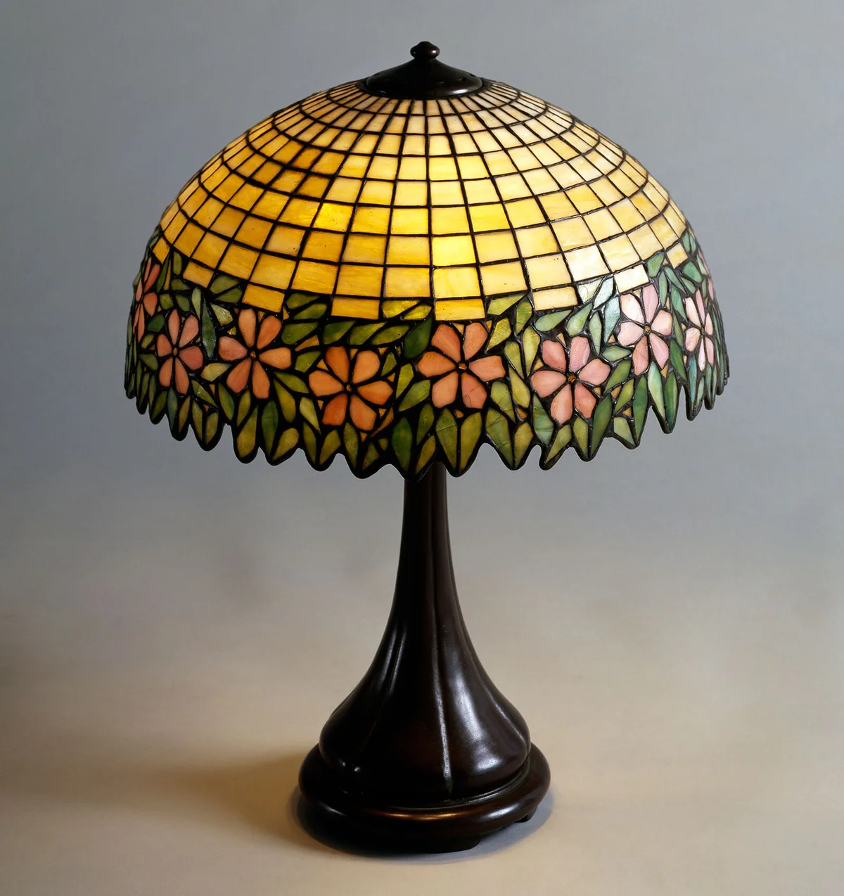 Handel lamp in glass paste and bronze, 1900, Art Nouveau, Tiffany Studios, United States of America, 19th century | Getty Editorial Use