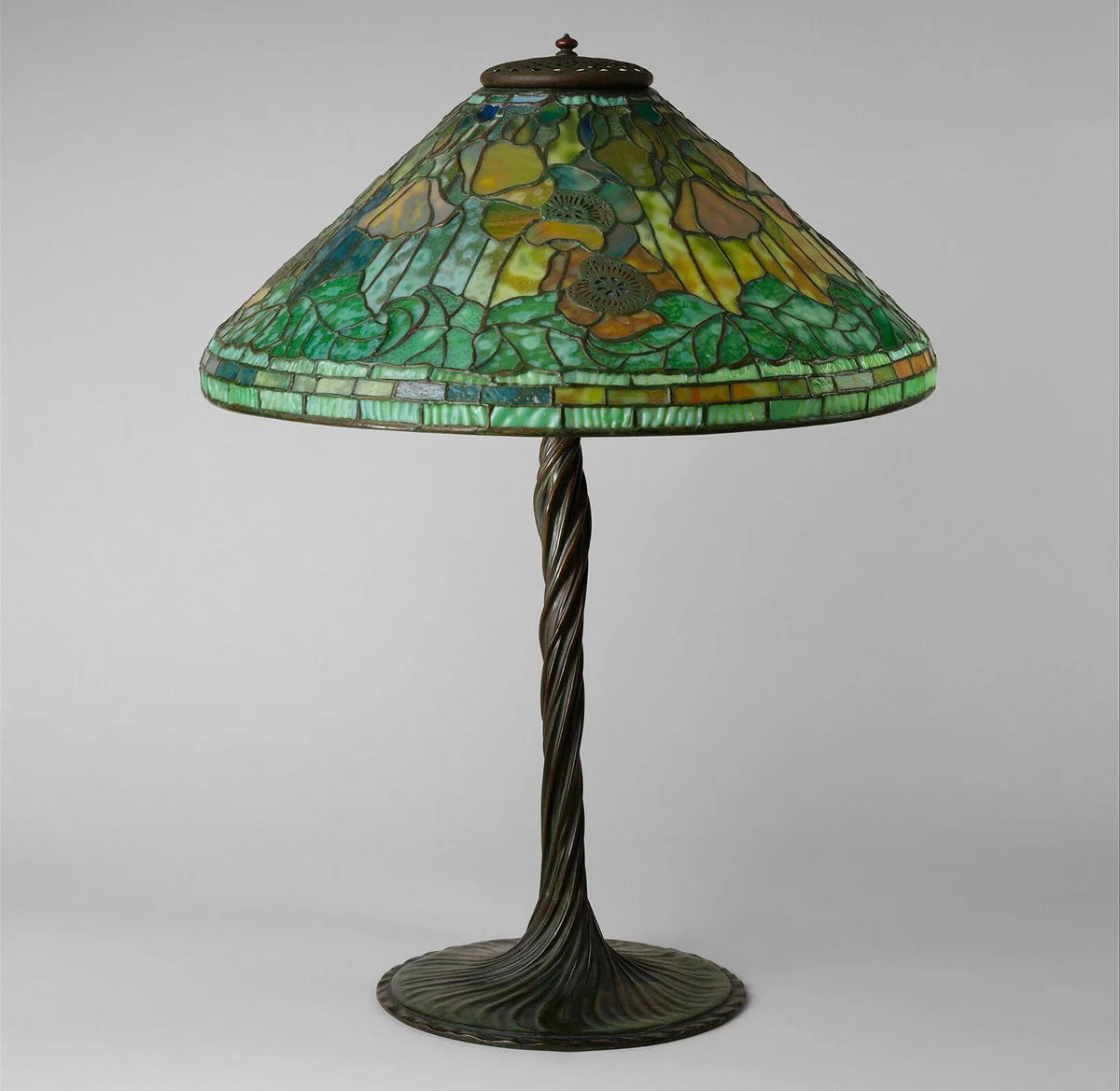 Lamp, ca. 1902-18, American, Lead and glass, 26 3/4 x 20 1/2 in. (67.9 x 52.1 cm), Glass, Tiffany Studios (1902-32) | Getty Editorial Use