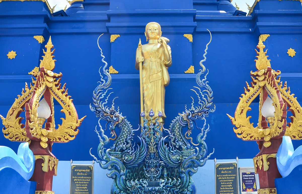 Wat rong suea ten Changrai Thailand