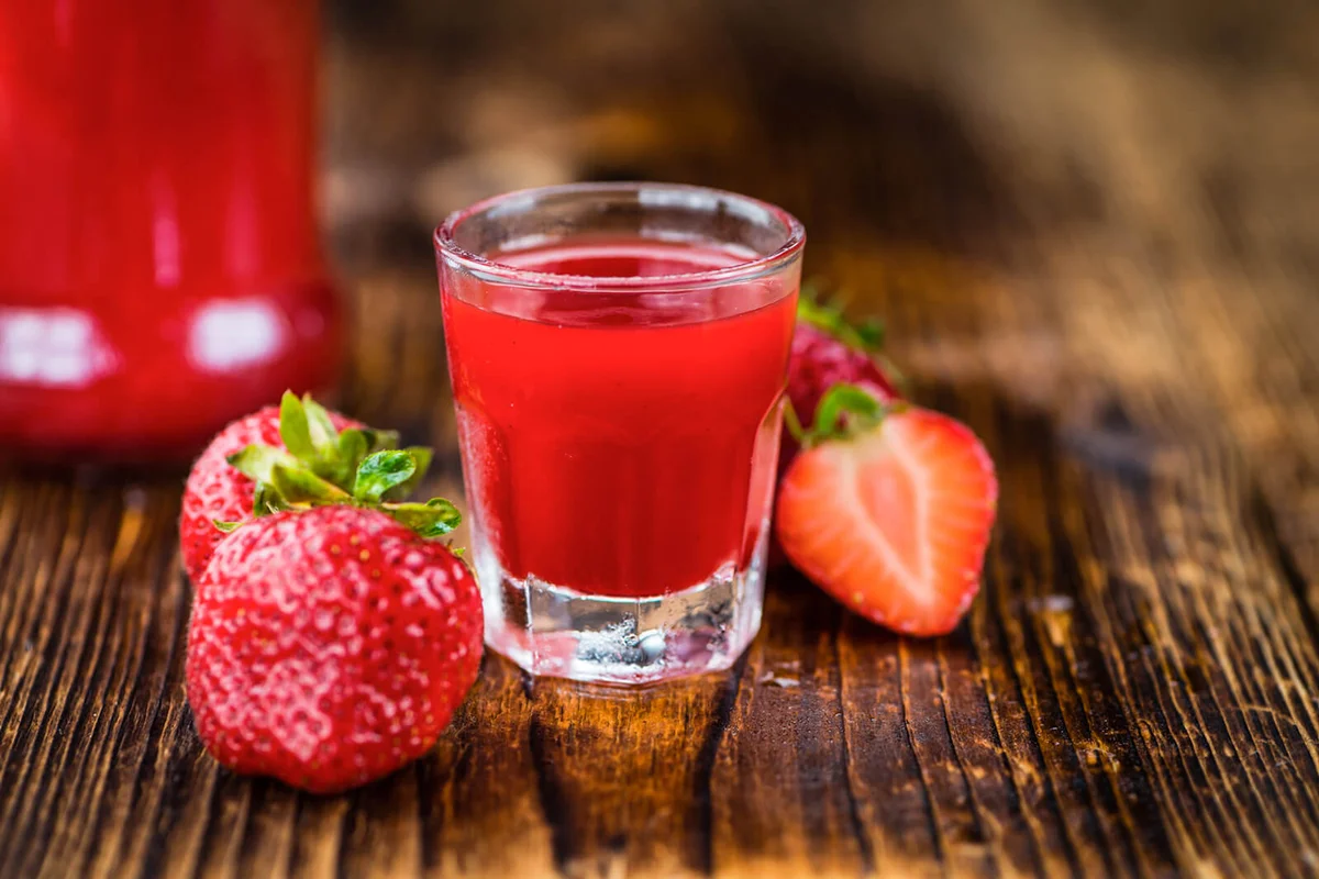 Portion of Strawberry liqueur